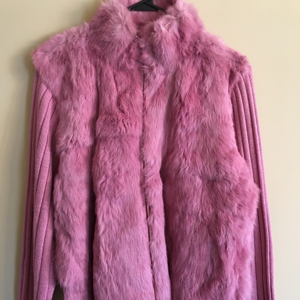 Sweater with faux fur